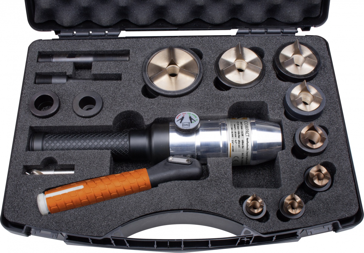 Coffret électricien complet avec pompe hydraulique et emporte-pièces pour INOX tristar plus