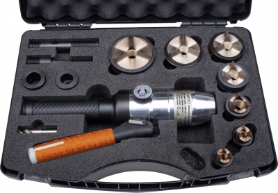 Pompe hydraulique manuelle droite et emporte-pièces pour perçage des tôles d'armoires et coffrets électriques en acier inoxydable