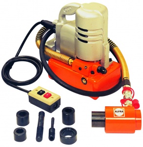 Pompe hydraulique portable pour poinçonneuse acier inoxydables des tôles d'armoires et coffrets électriques
